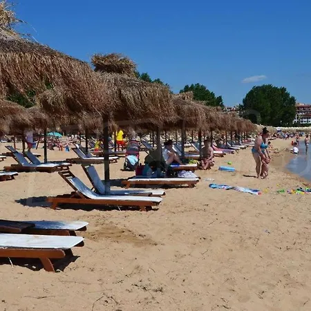 Flores Garden Pool & Sea View * Tchernomorets