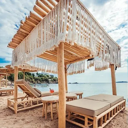 Flores Garden Pool & Sea View شقة