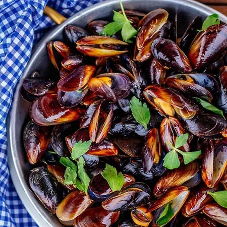 Flores Garden Pool & Sea View شقة تشيرنوموريتس