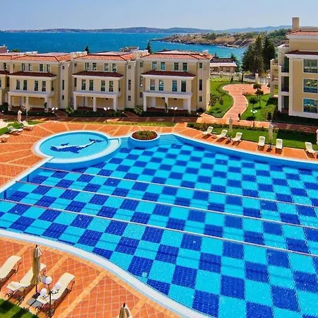Flores Garden Pool & Sea View * Chernomorets