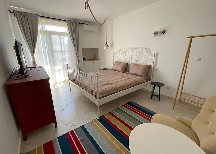 Apartment Flores Garden Pool & Sea View *